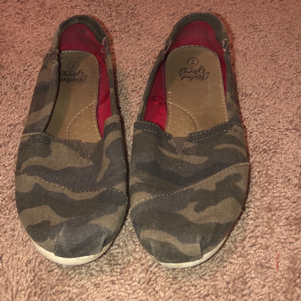 Camo Flats